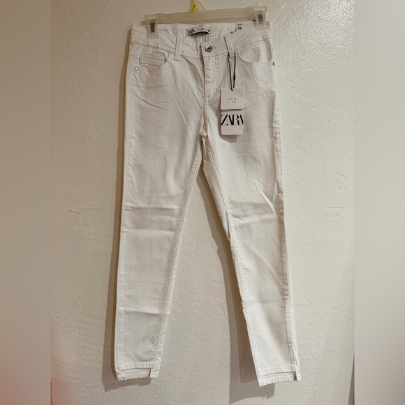 Zara Denim - Zara White Denim Mid Rise Skinny Jeans size 4